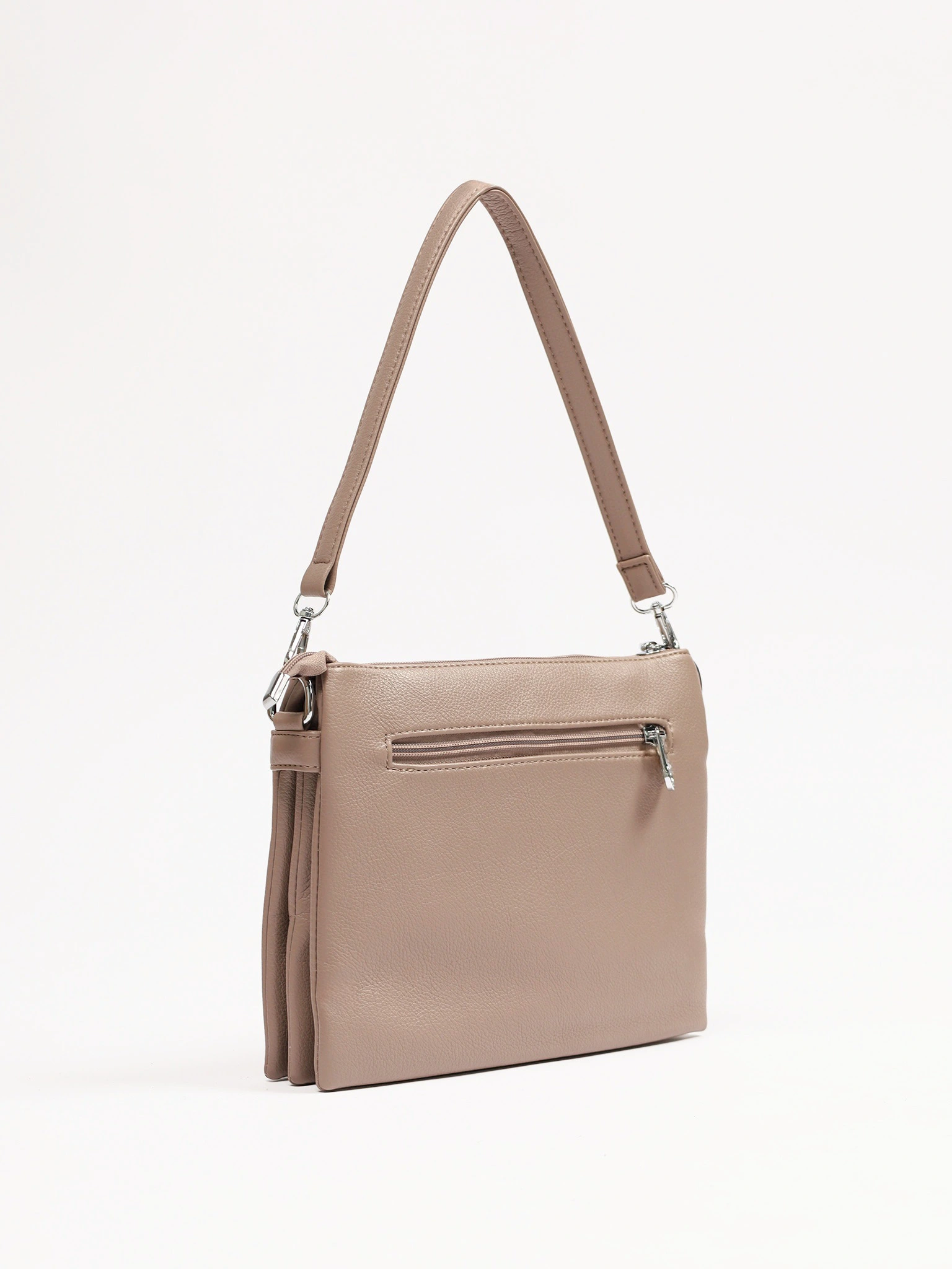 Сумка-кроссбоди с декоративным патчем в ассортименте